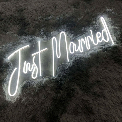 JUST MARRIED NEON SIGNS LIGHTS